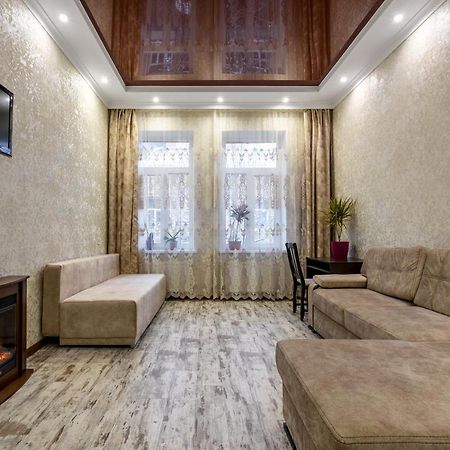 Noviy Svit 4 Apartments Lviv Buitenkant foto