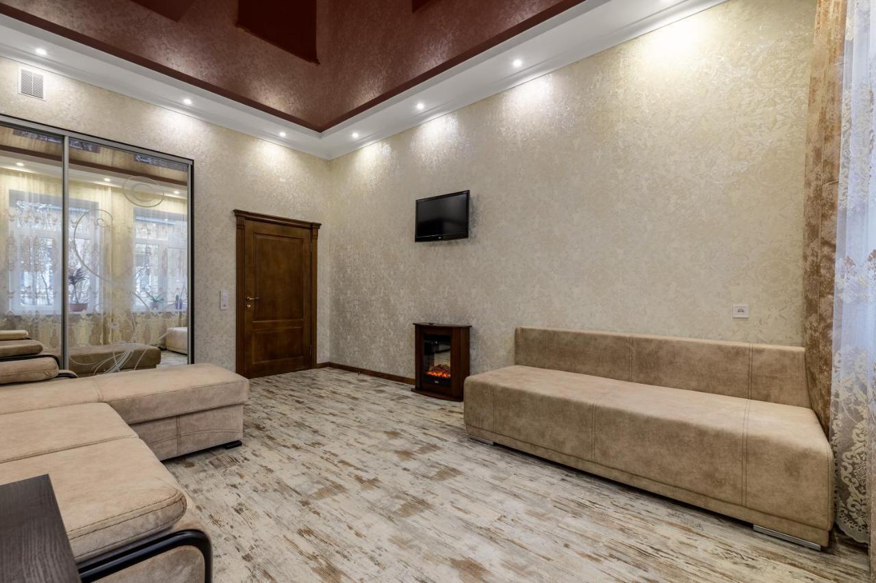 Noviy Svit 4 Apartments Lviv Buitenkant foto