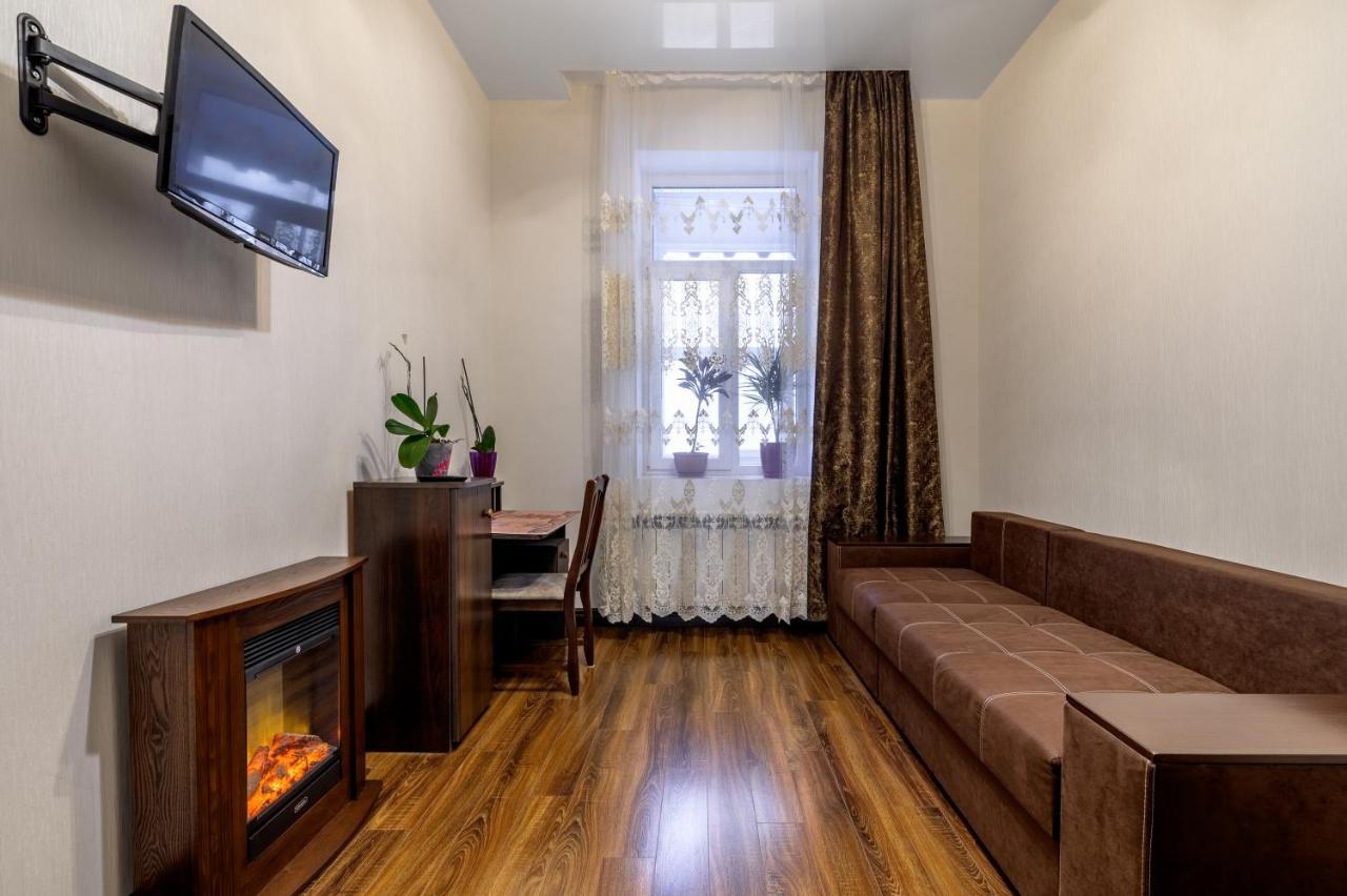 Noviy Svit 4 Apartments Lviv Buitenkant foto